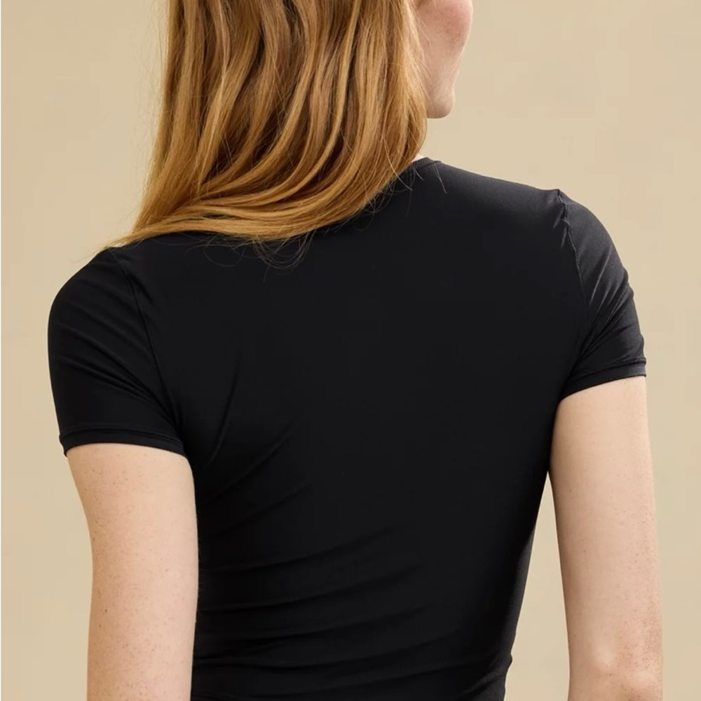 aerie smoothz short sleeve cropped tee - Picture 3 of 8